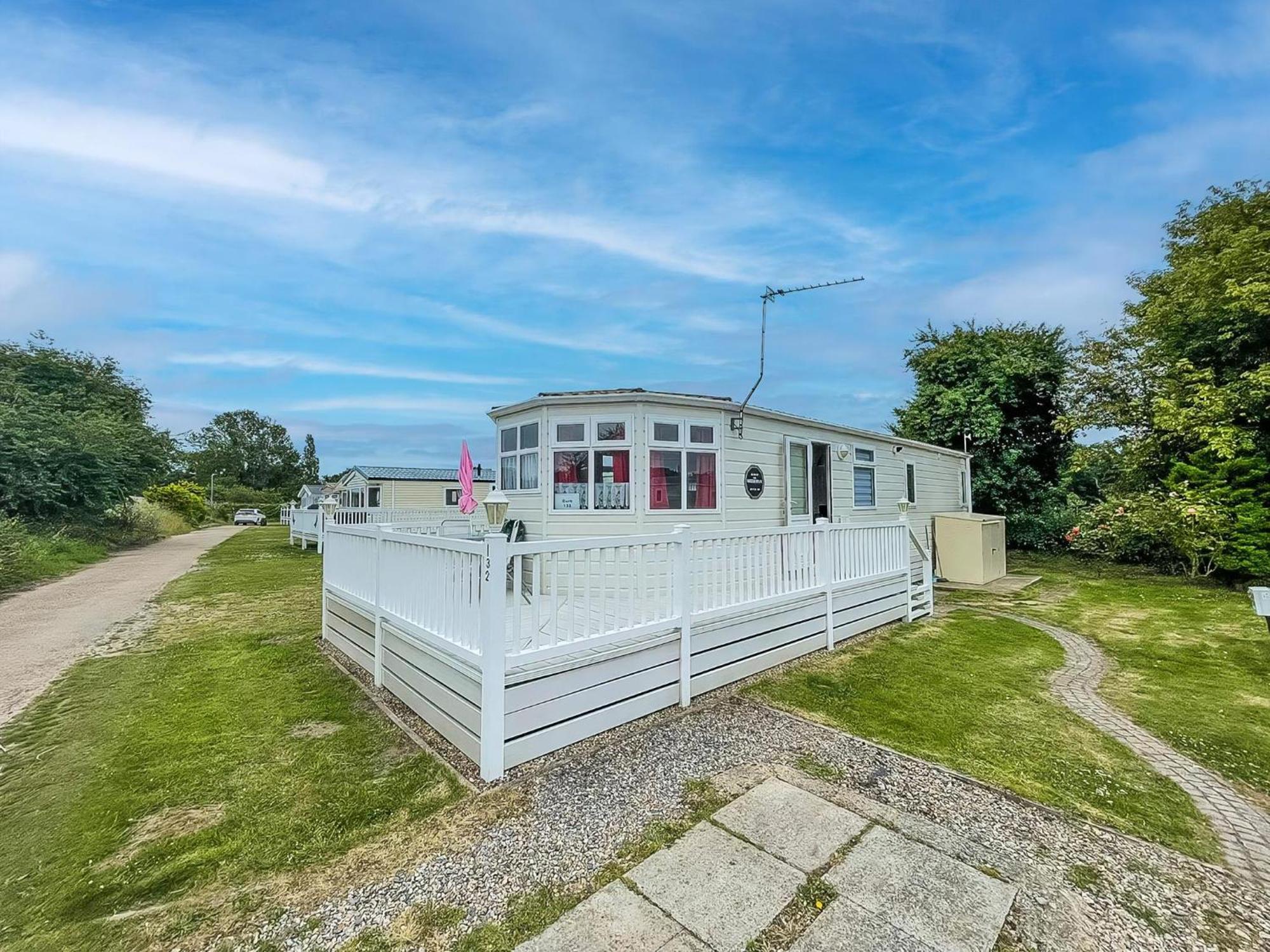Great Dog Friendly Caravan To Hire With Field Views In Norfolk Ref 10132B Belton with Browston Экстерьер фото