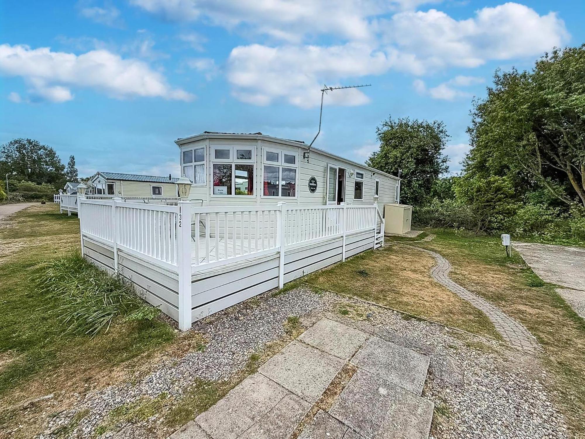 Great Dog Friendly Caravan To Hire With Field Views In Norfolk Ref 10132B Belton with Browston Экстерьер фото